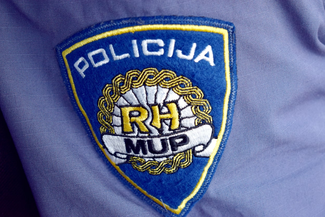 POLICAJAC JE OPRAVDANO PUCAO U OBITELJSKOG NASILNIKA